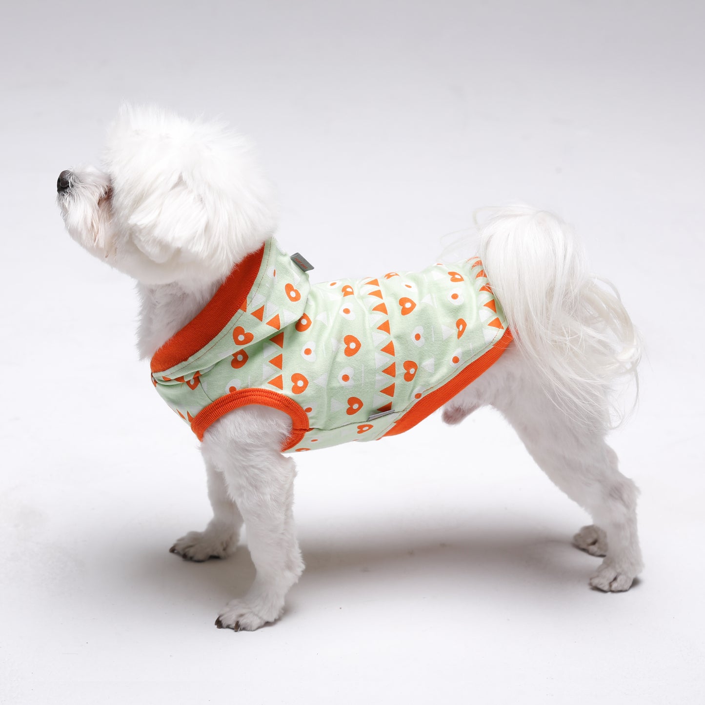 KISSES SLEEVELESS HOOD